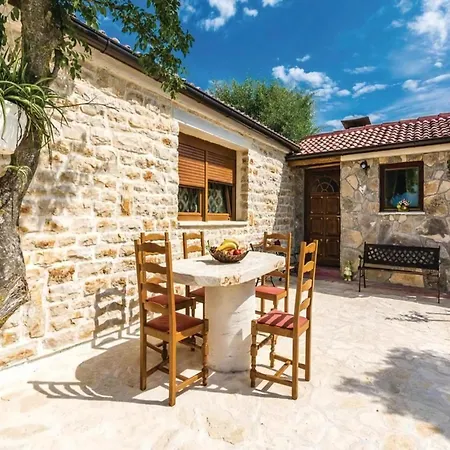 Anita 1 Mit Pool Holiday home